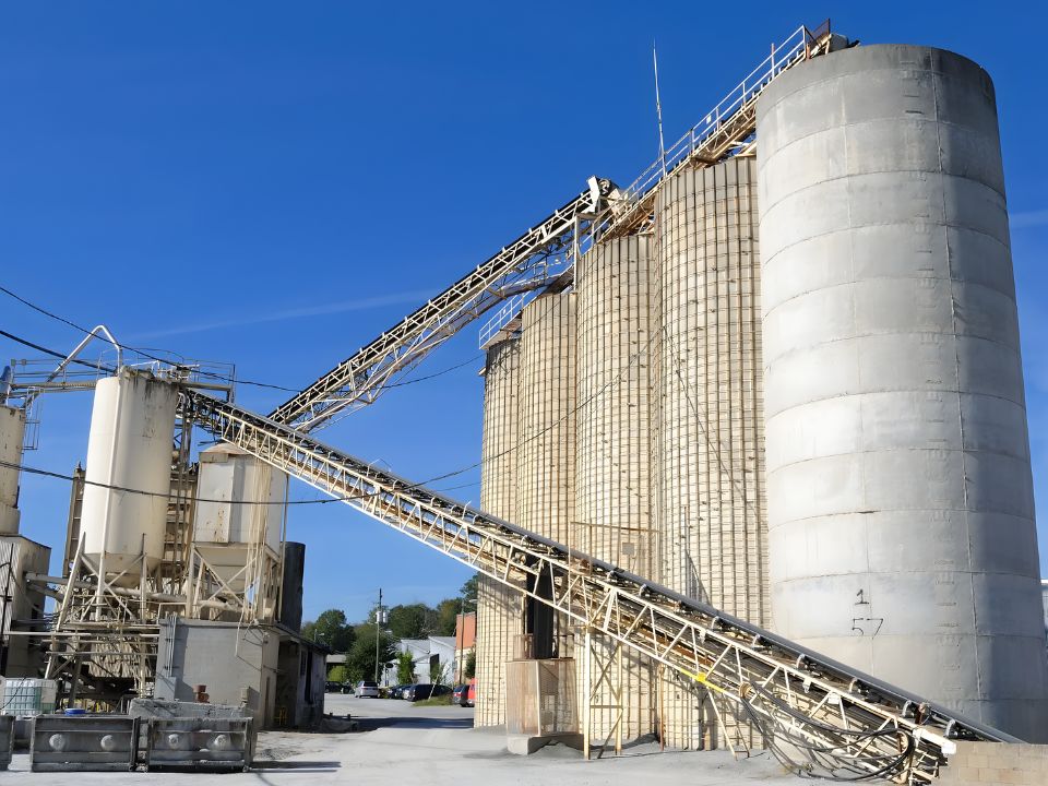 Industrial silos