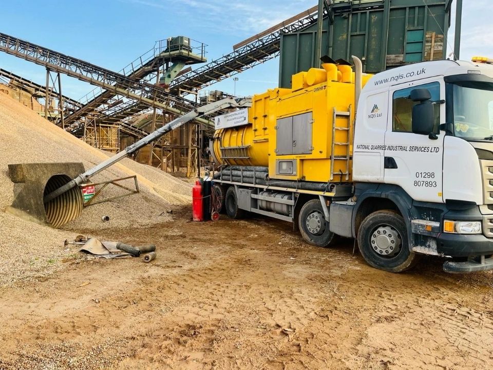 DISAB vacuum tanker carrying out industrial cleaning on site